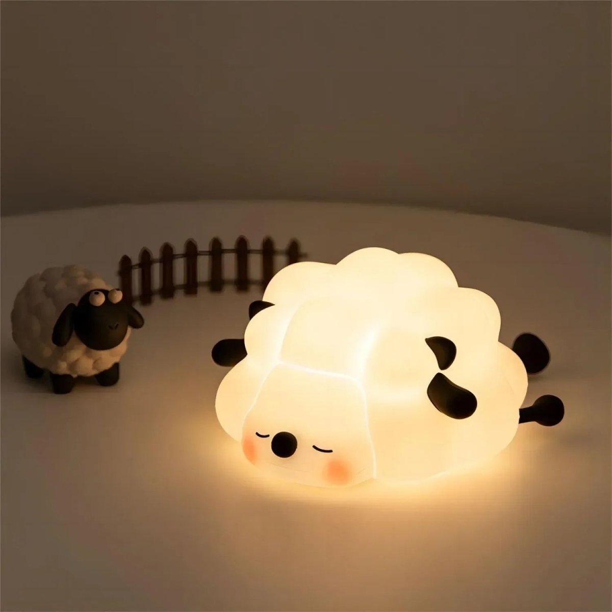 NIGHTHUG – BPA-Free Night Light for Cozy Sleep and Gentle Illumination 4
