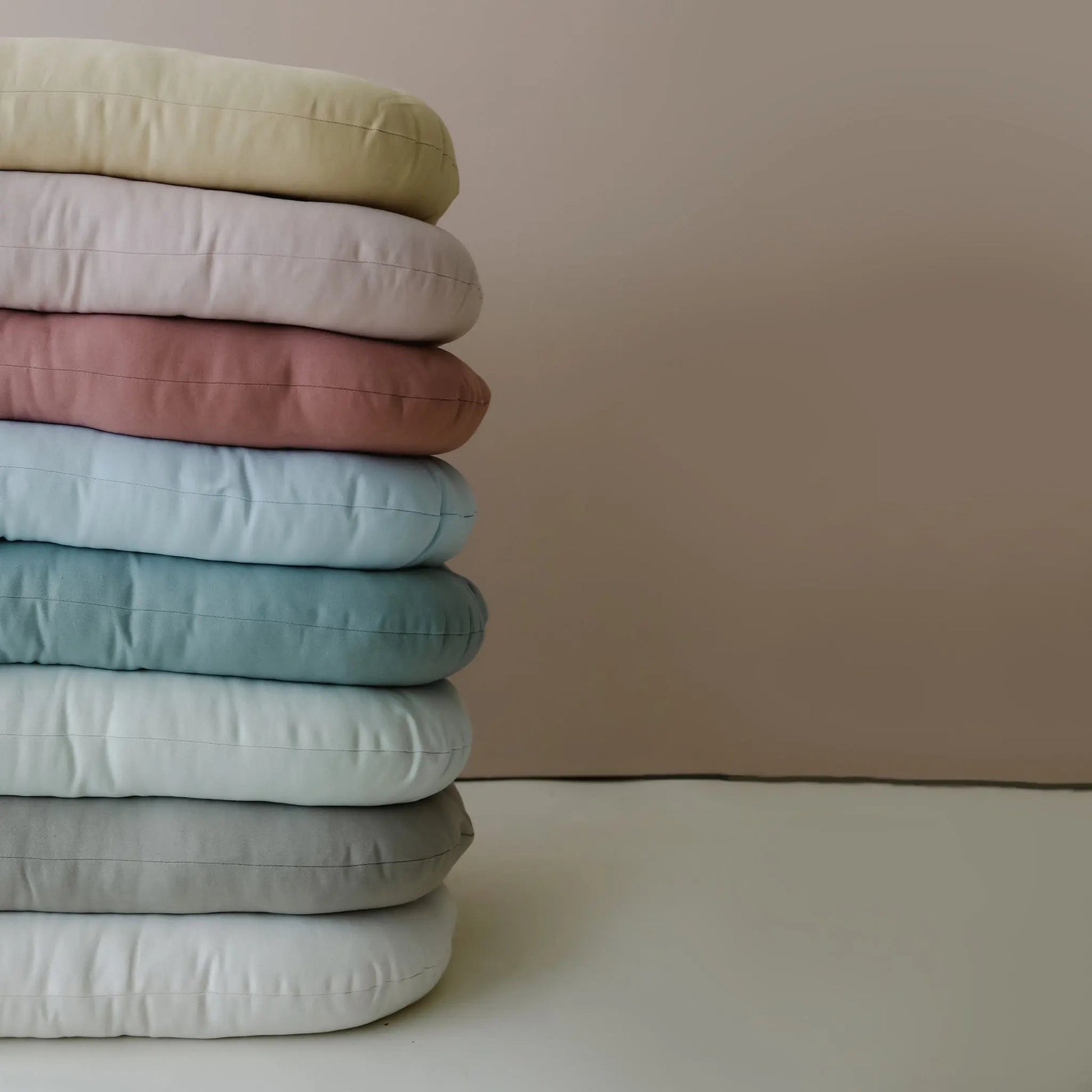 Newborn Baby Lounger | Baby Toys & Activity Equipment | Experience Comfort with the Bubbly Infant LoungerThe Bubbly Infant Lounger is expertly crafted for babies aged 0-9 months, providing a snug and comfortable space for your little one to engage and bon