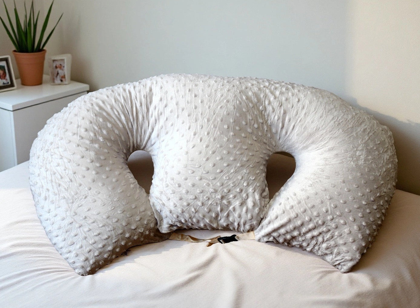 Tandem Haven Nursing Pillow | Ergonomic Support for Twins, Soft Fabric, Easy Care 24